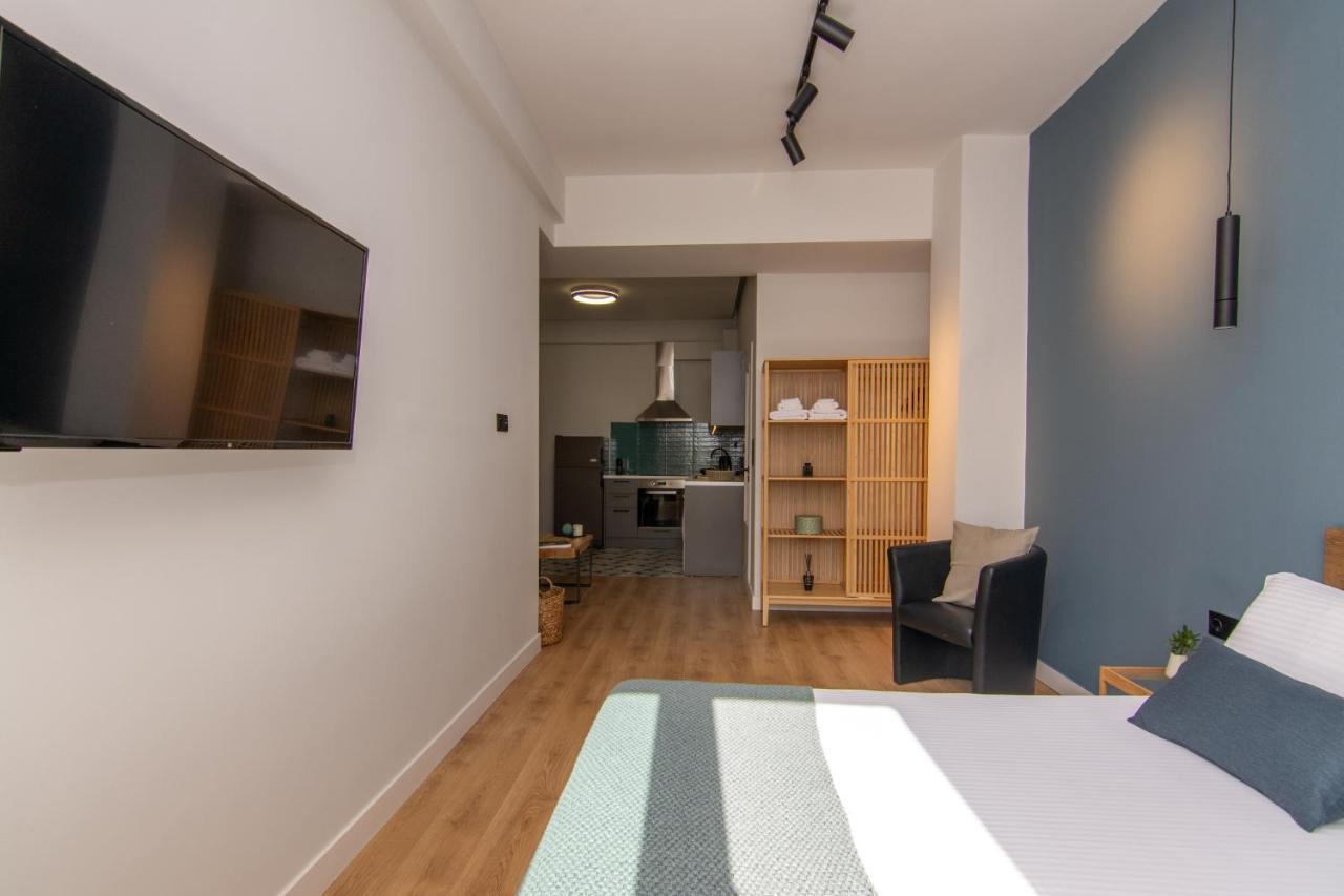 Studio 48, Cozy Apartment In Kalamata City Center Luaran gambar